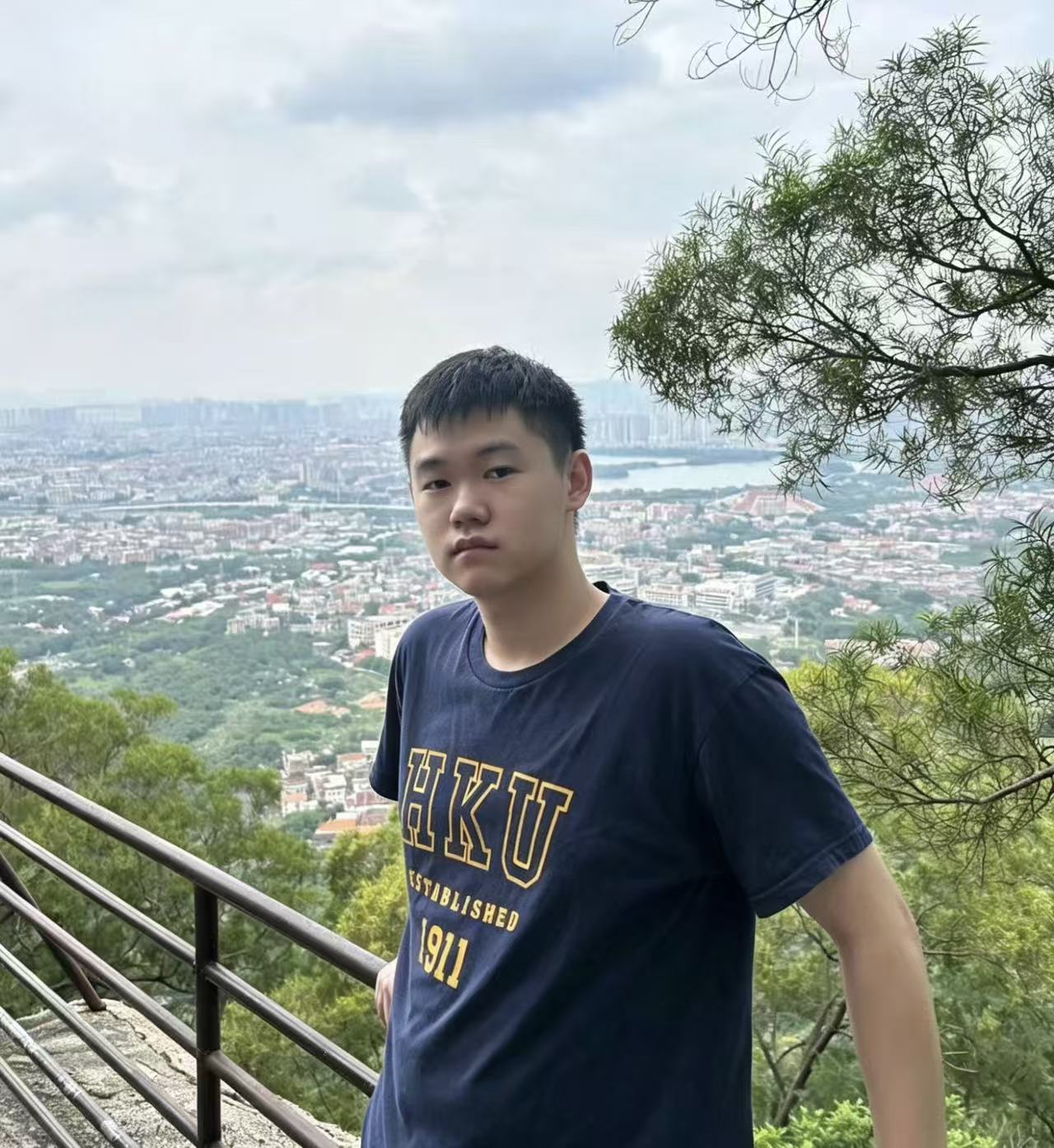 Yitong Li